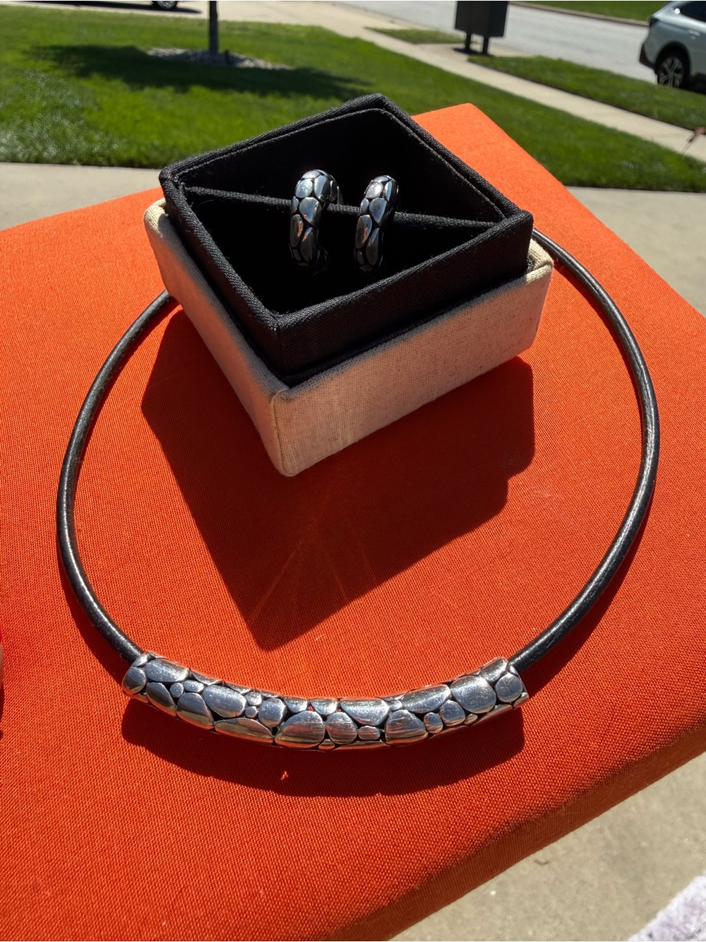 John Hardy Black Leather Necklace with Silver Textured Accents - Picture 3 of 6